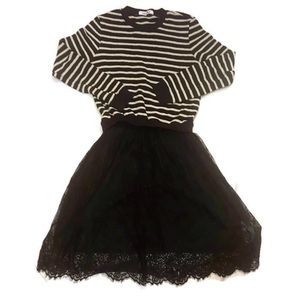 Sunny girls dress t-shirt and skirt attached SZ M